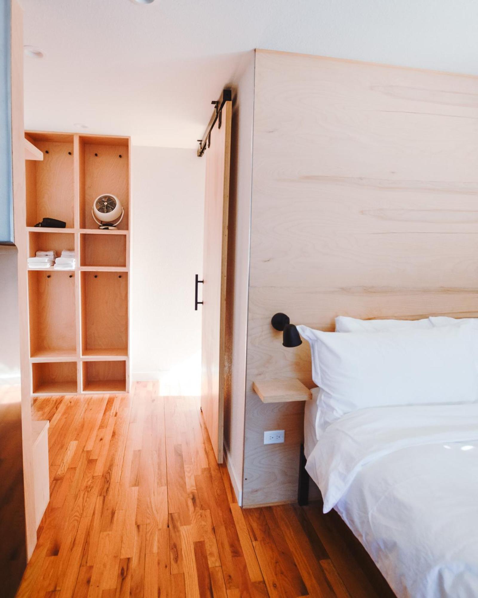 The Timberline Motel Лийдвил Екстериор снимка
