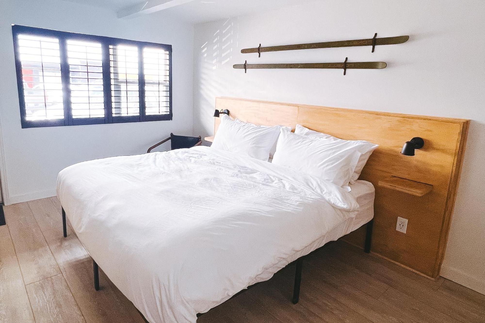 The Timberline Motel Лийдвил Екстериор снимка