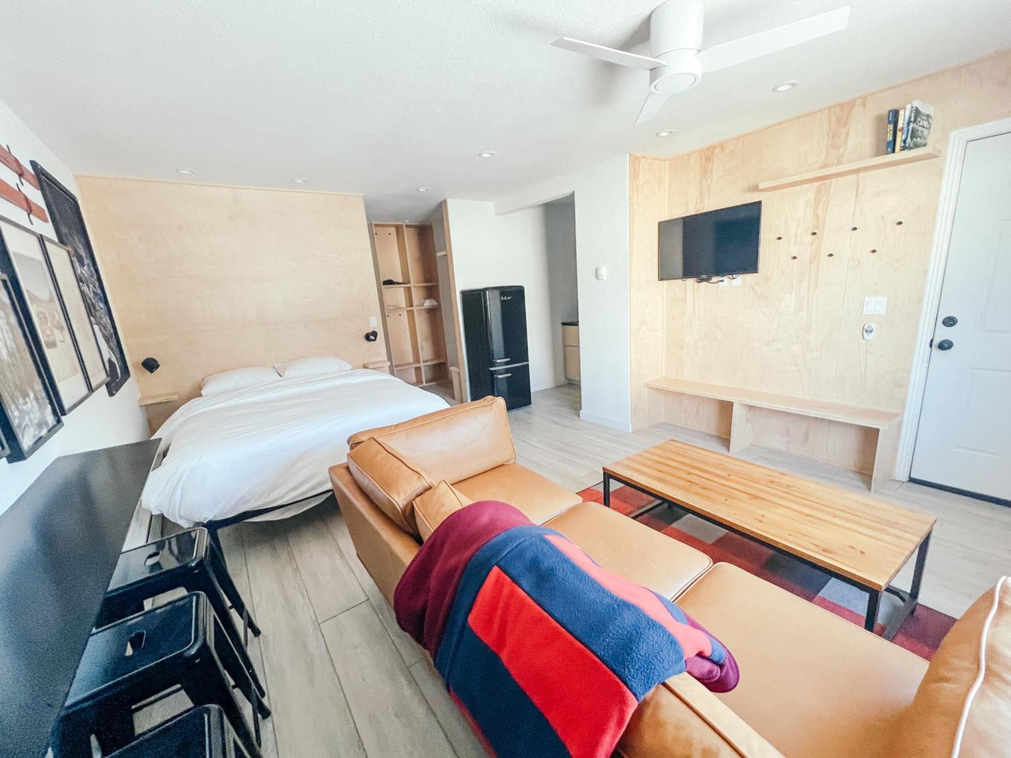 The Timberline Motel Лийдвил Екстериор снимка